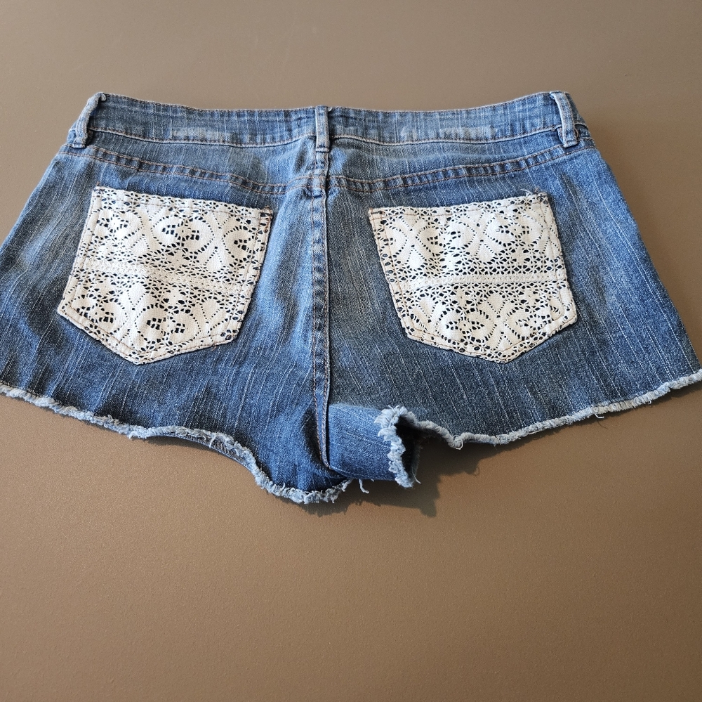 Blue Jean Shorts With Lace Pockets